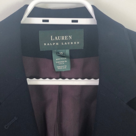 Blazer - Picture 3 of 3